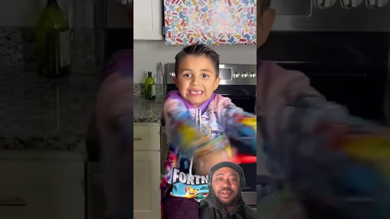 Ver Real vs Fake Candy - The Taste Test #lilraheezy en YouTube Ver Real vs Fake Candy - The Taste Test #lilraheezy en YouTube