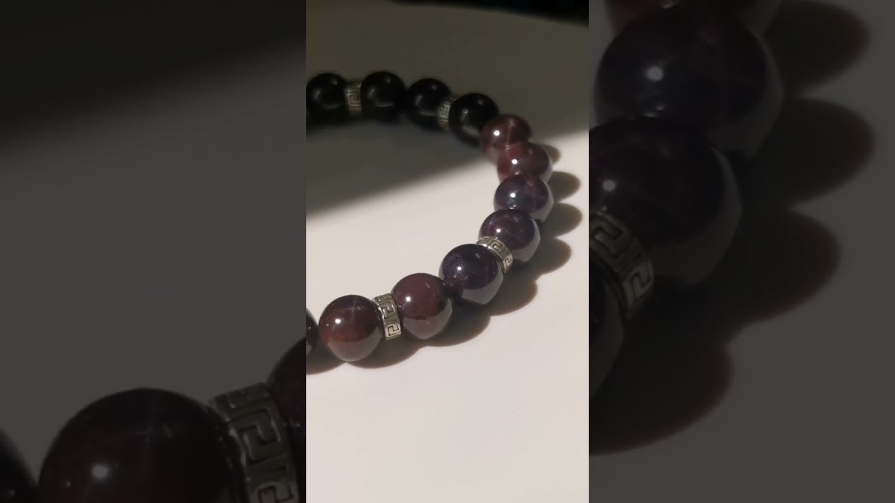 Браслет из натуральных камней "ЛИДЕР", гранат, 21 глазая Дзи  