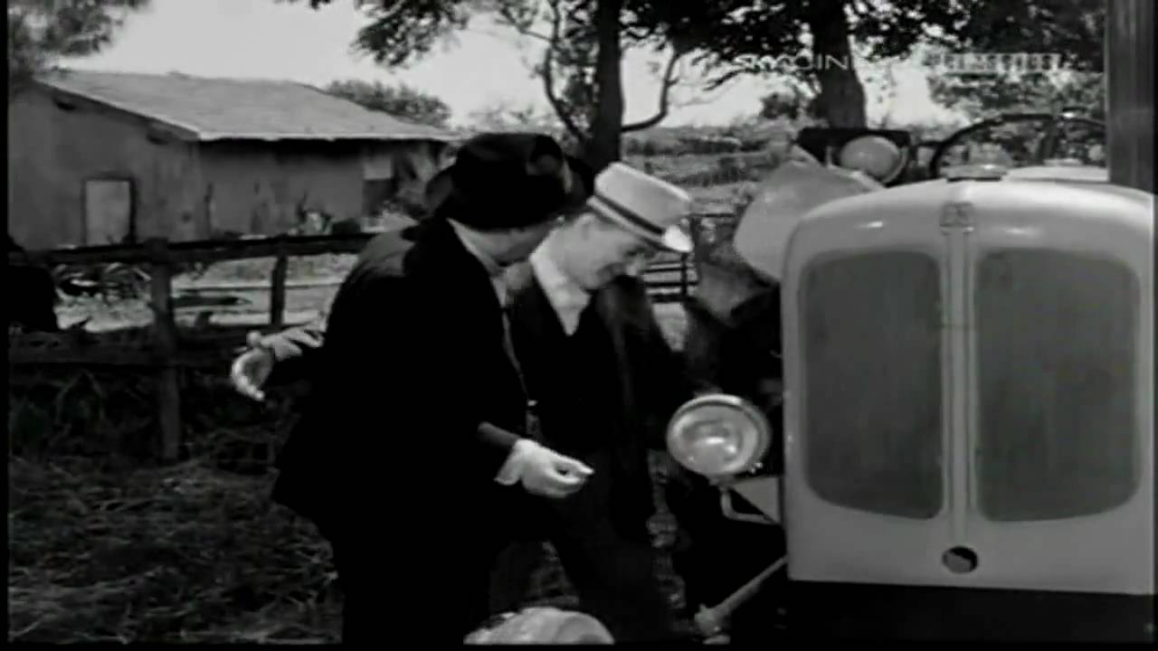 Totò e Peppino sul trattore