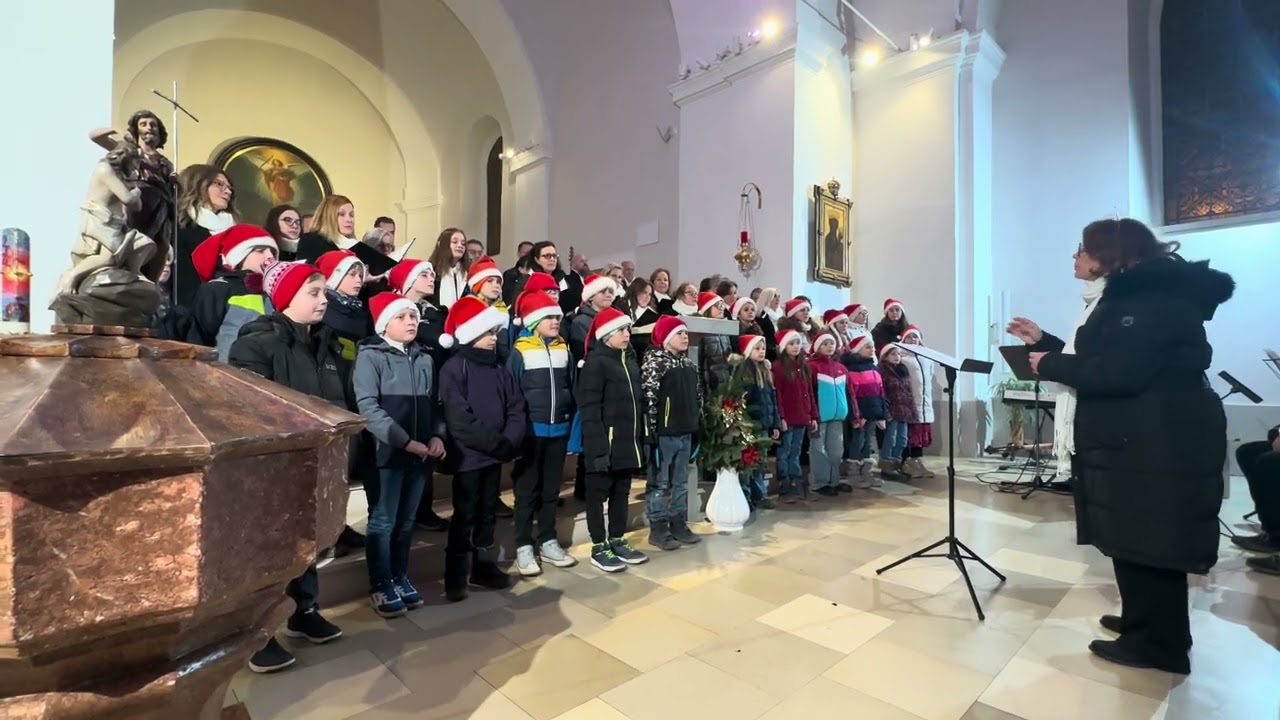 Weihnachtssingen 2024 - Singklasse der VS Absdorf & chor mauritius - Come and blow, winter wind