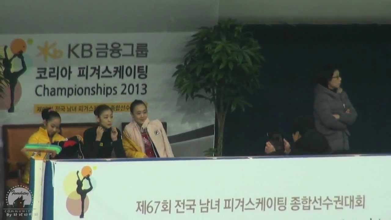 130106-Yuna Kim-Before Victory Ceremony-Korea Figure Skating Championship 2013.avi