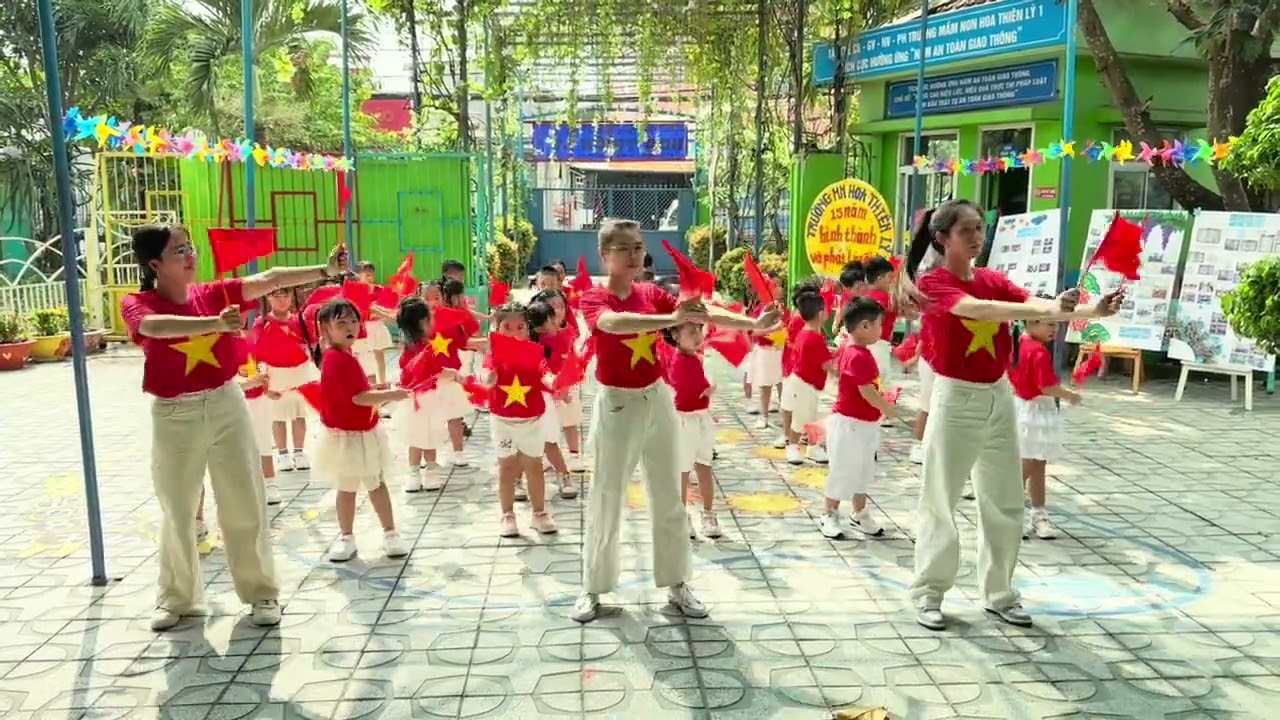 Trường MN Hoa Thiên Lý 1 - Đồng diễn thể dục