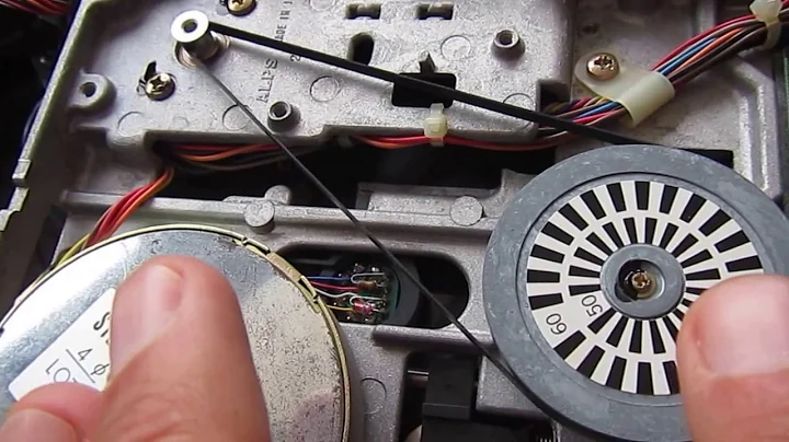 Commodore SX-64 (1541) disk drive belt fix