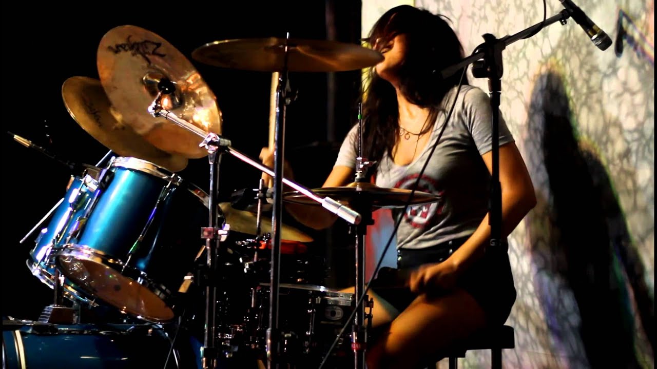 IVY ROSE drummer; ISABELLE DE LEON performs her drum solo @ Whipstock 2011