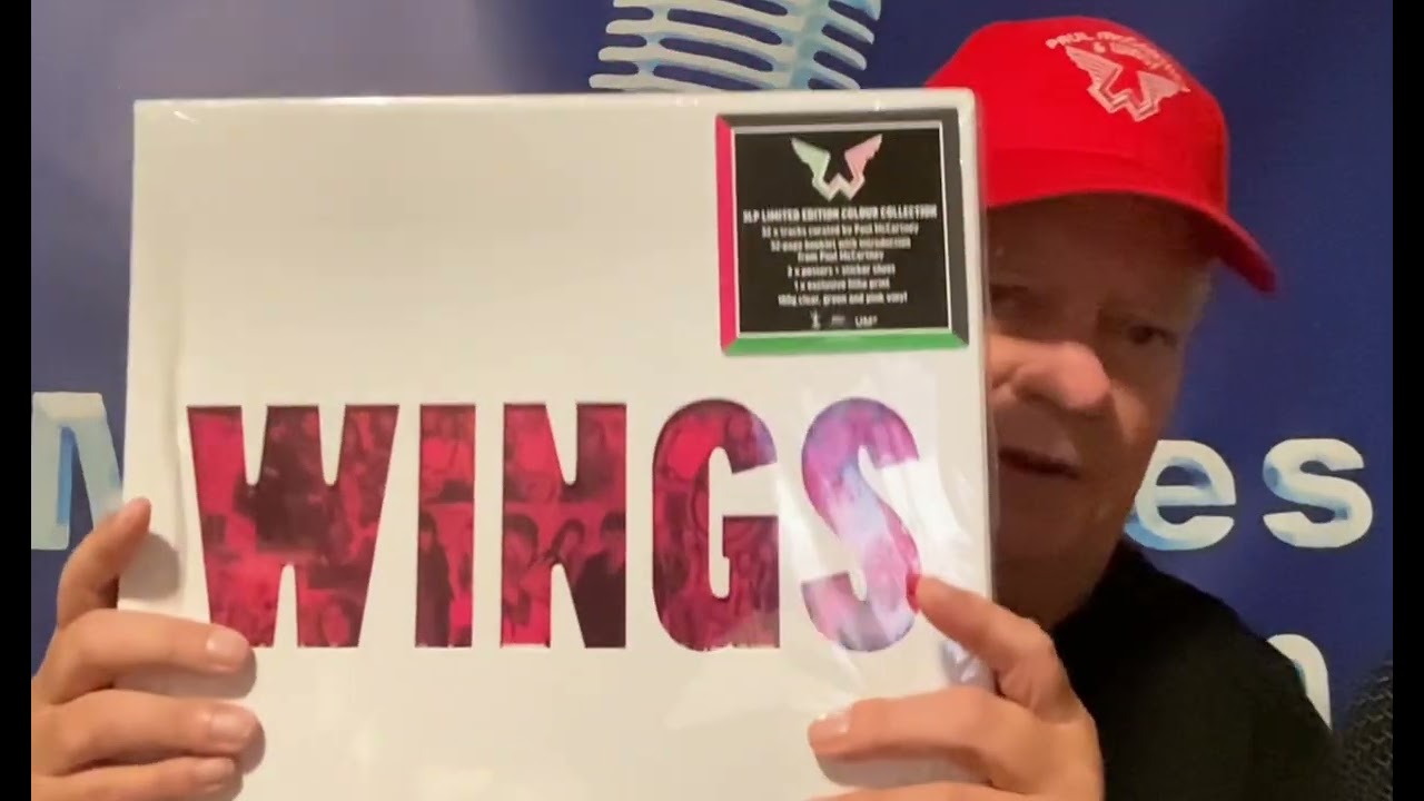 Beatles: UNBOXING & comparing the color vinyl 3-LP WINGS box vs