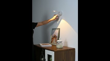 Đèn gắn tường cảm biến có điều khiển từ xa