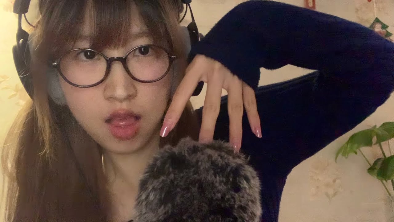 ASMR I scratched a hole in the fluffy cover.. ｜Mic Scratching for sleep