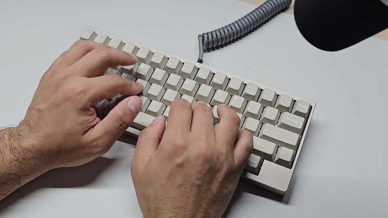 NEO60 CU HHKB 구리하판 + 게이트론 딥잉크 3.7mm 타건영상 - YouTube