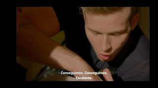 1X01 - Team 118 Saves A Baby Trapped In A Toilet Flush