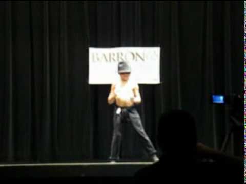 St Louis 7 year old kid fitness champ performs to Michael Jackson