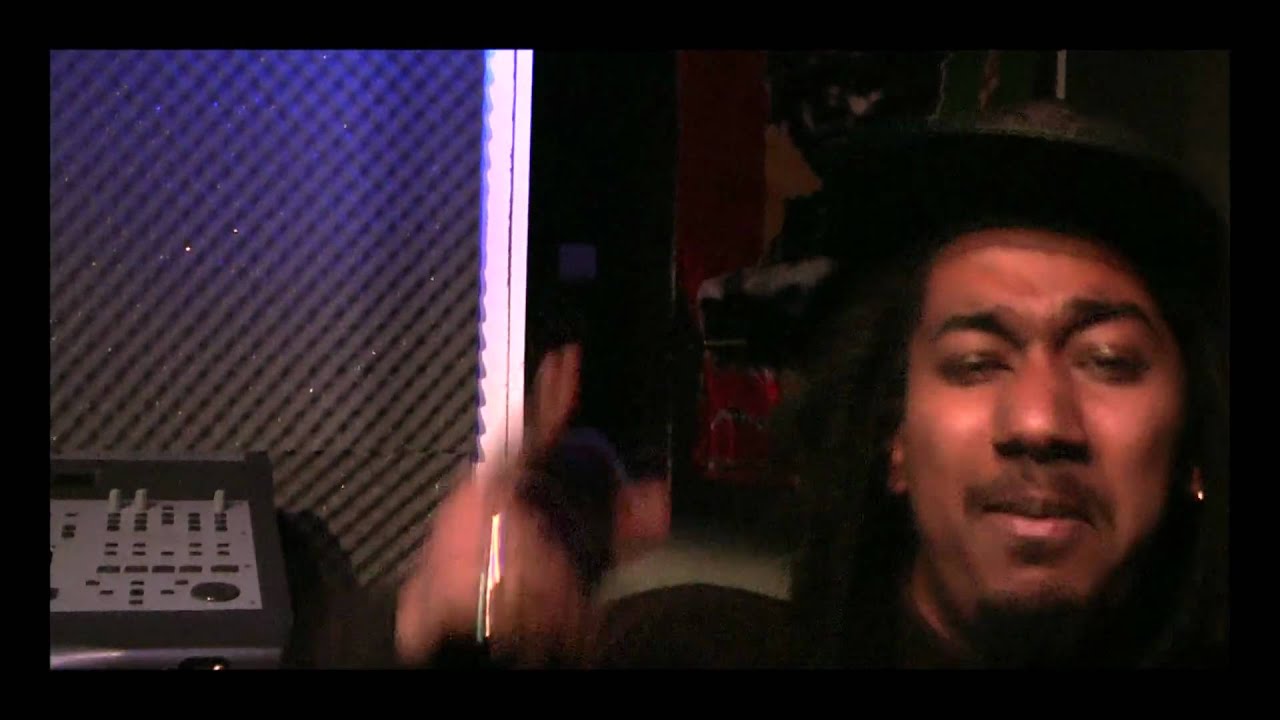 Bullet -Lyrickal colcha