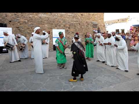 Mixture Of Ginawa And Emarati Folklore Dance In Assilah 2010 EXCLUSIVE 