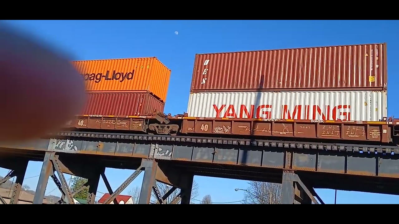 Norfolk Southern Double stack train in Kenova Wv 