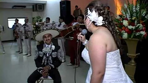Minerva Rodriguez, singing Yo Quiero Ser
