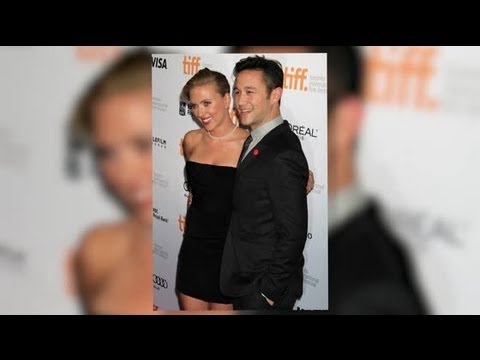 Scarlett Johansson Sizzles As Joseph Gordon Levitt Admits Her Sex Appeal Is Off The Charts 
