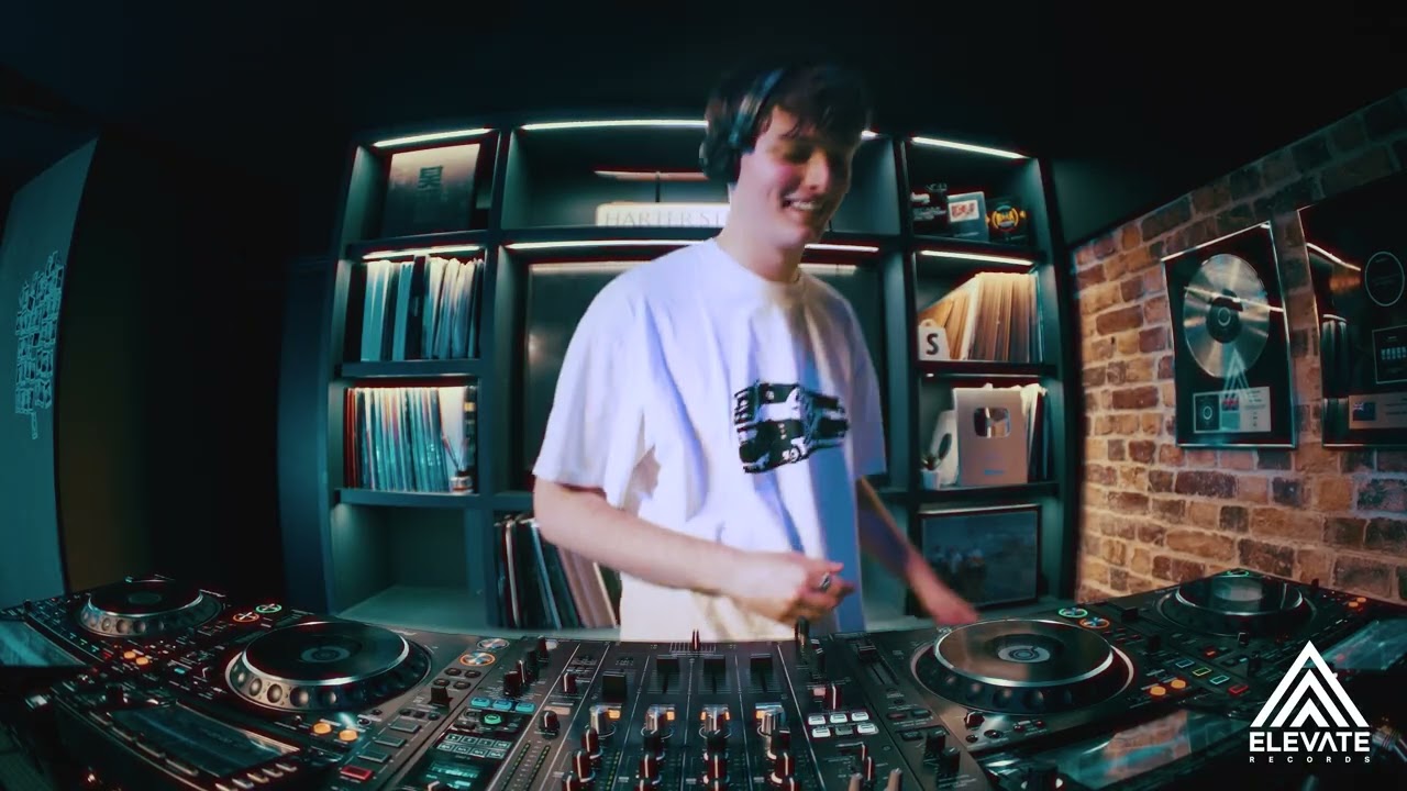 Elevate: Live 008 - Overtone
