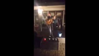 Chad Kroeger singing Rockstar for charity party in Langley, Canada!