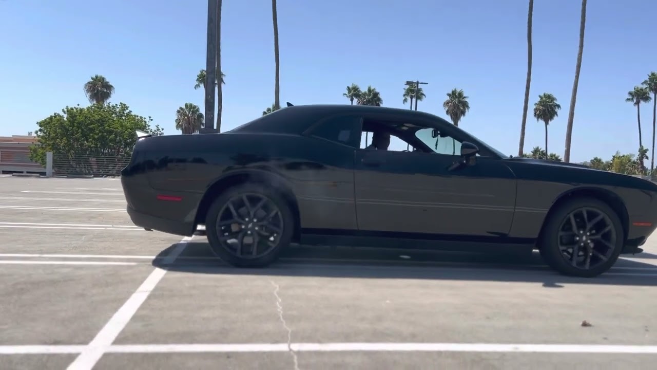 2019 Dodge Challenger burnout v6 muffler delete #dodgechallenger #drift #burnout #challenger #cars