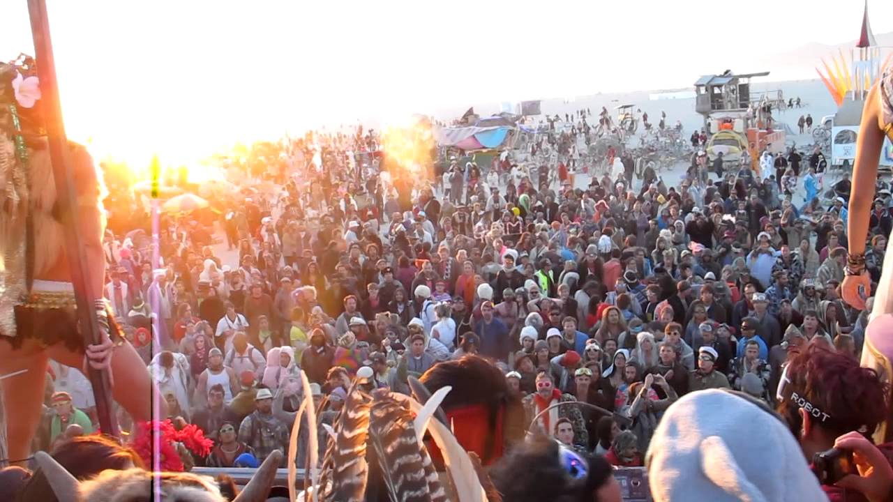 Magical Burning Man 2012 sunrise-footage with Lee Burridge @ Robot ...