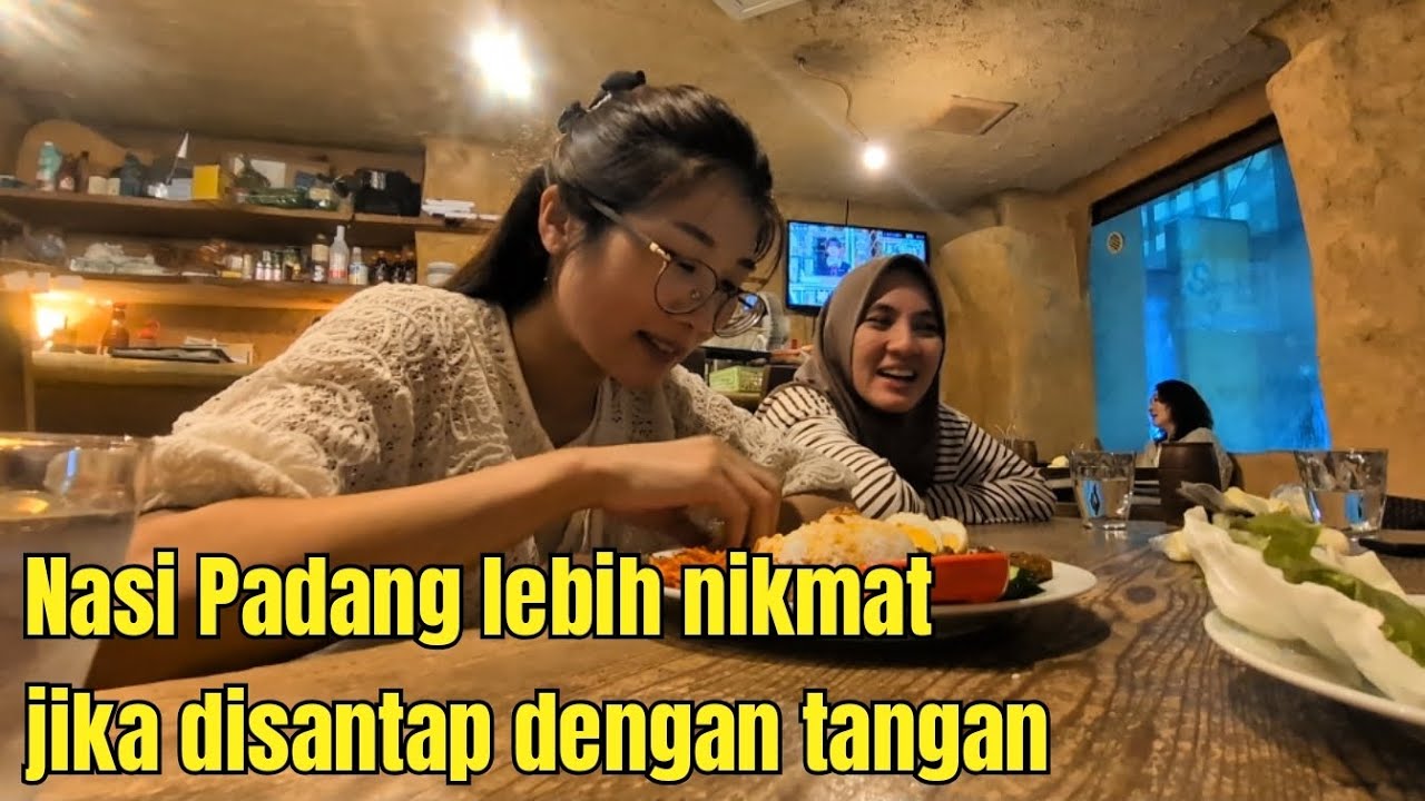 Saya memakannya di restoran Indonesia di Jepang
