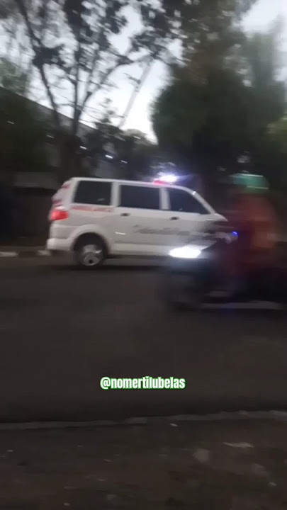 ambulance #subscribe #sirine #ambulance #viral