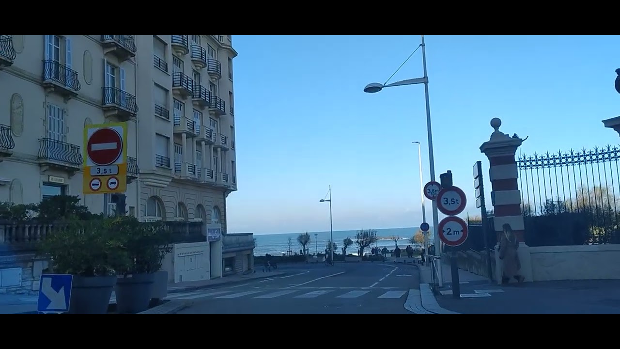 Driving Noël 2025 Route Anglet, Biarritz, cité de l'océan (France)