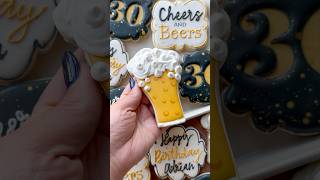 Cheers and beers cookies! π»π€ #cookiedecorating #cookies #satisfying #beer #bubble