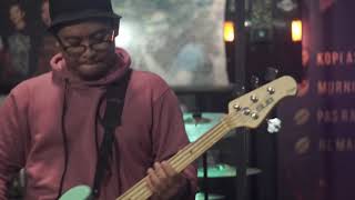 Starlit  Keep The Fire Burns  At Stel Peleng Denpasar Bali