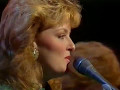 Wogan - The Judds - "Don't Be Cruel"