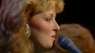 Video thumbnail of "Wogan - The Judds - "Don't Be Cruel""