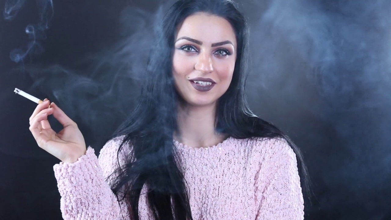 Black Hair Grey Eyes And A Cork Cigarette Smoked With Style Smoking Fetish Youtube