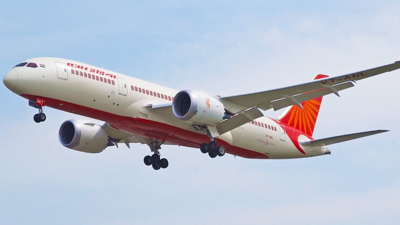 Air India Boeing 7878 Dreamliner VTANL Landing Runway 