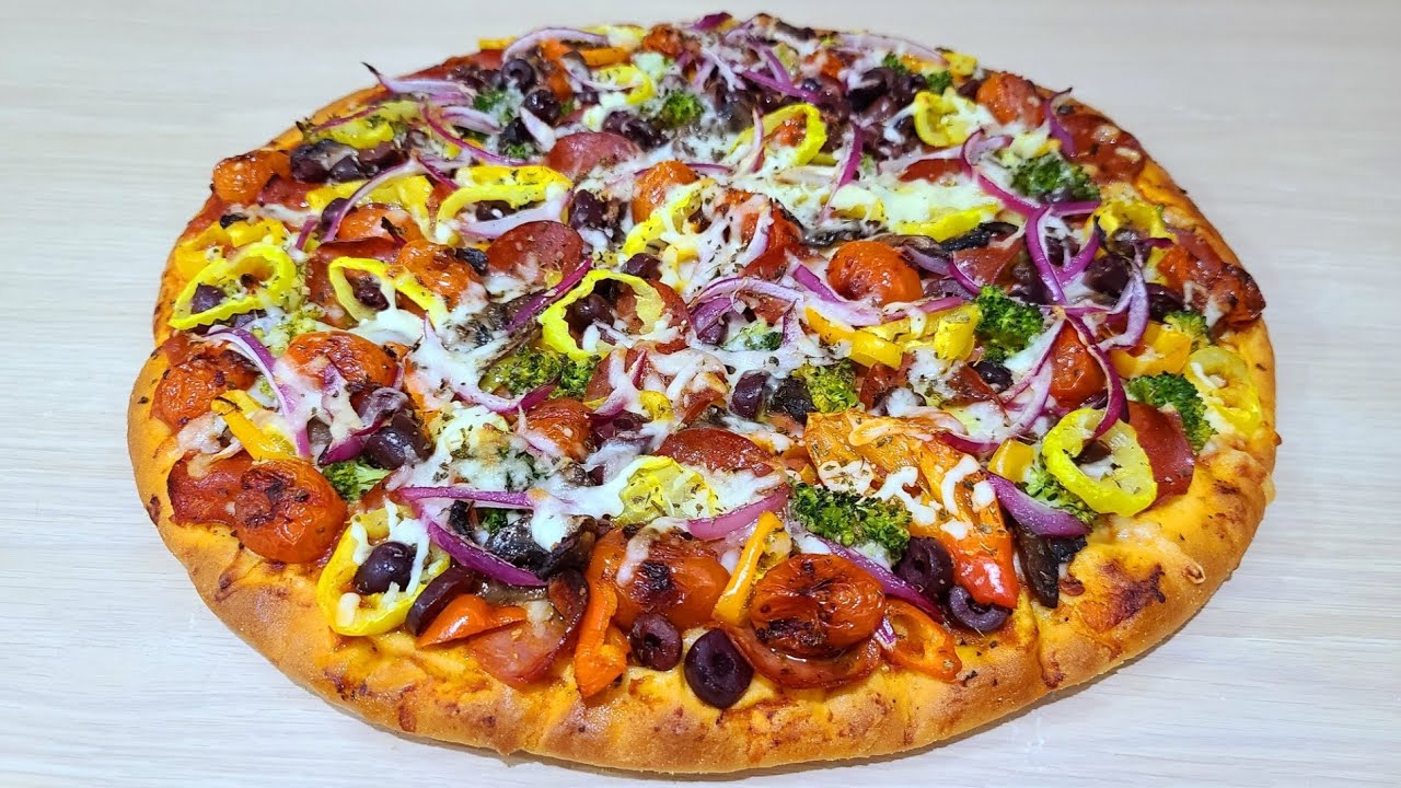 Veggie Meat Mix Pizza 🍕 😋 