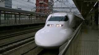700系C57編成 ひかり506号　東京行き　静岡駅発車　と通過する700系
