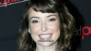 Milana Vayntrub Shocks Fans with Toned Physique at 44!