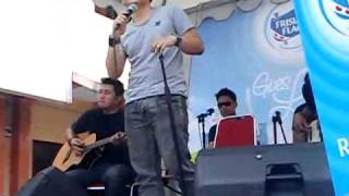 [Fancam] 110225 Dygta - Merindukanmu at SMAN 14 Bandung.flv