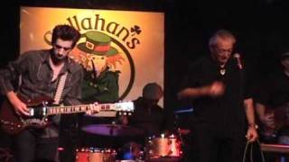 Video thumbnail of "CHARLIE MUSSELWHITE - "BIG LEGGED WOMAN""