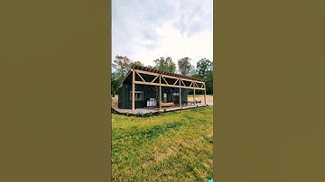 30-Second Tour of the Hollow Valley Crates Container Home