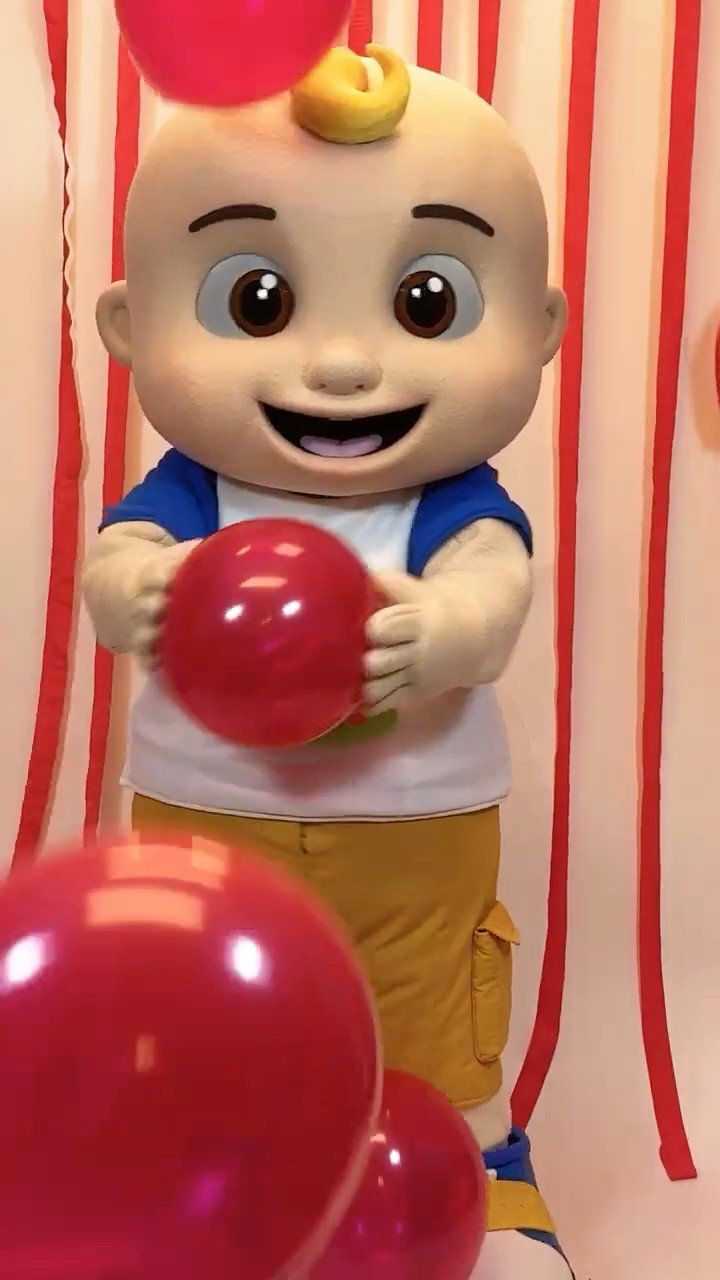 Learn Colors with REAL BALLOONS??! CoComelon in Real Life! #cocomelon #shorts