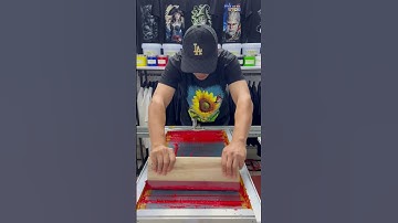 Quy trình in một chiếc áo thun xịn sò, mực in plastisol, in lụa thủ công là mãi mãi