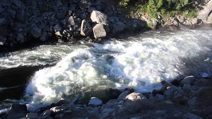 Luke Hopkins Whitewater SUP at Howard's Plunge on ...