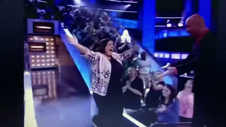Coleen Fowler Enters The Deal Or No Deal Stage Wit...