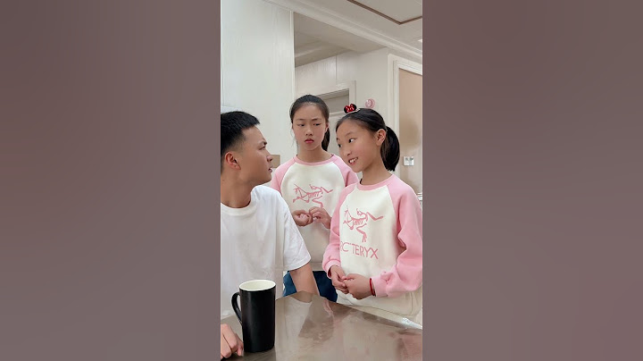 爸爸被闺女嘲笑，简直太好笑了！#人类幼崽到底有多可爱 #一身反骨的人类幼崽 #搞笑父女 #父女日常 #爸爸带娃