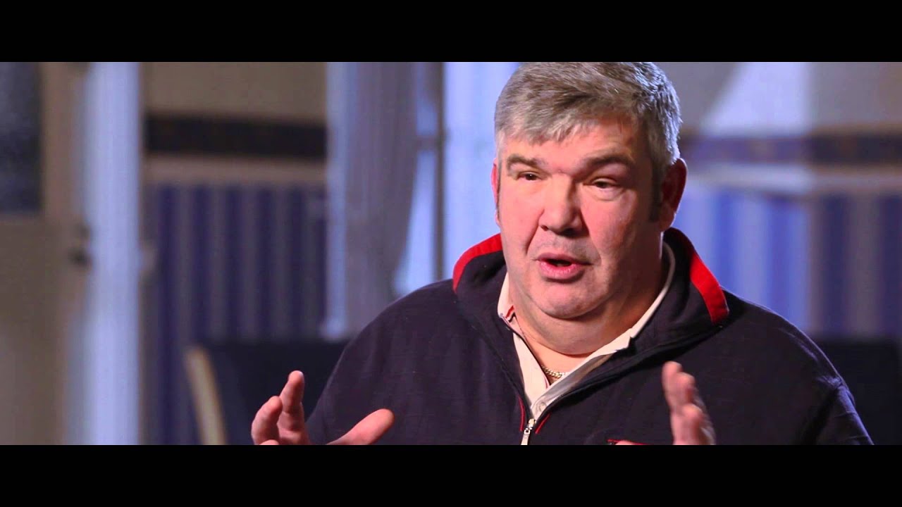 VILJO HAGERT: PYSSYMIES RIISUTTIIN ASEISTA