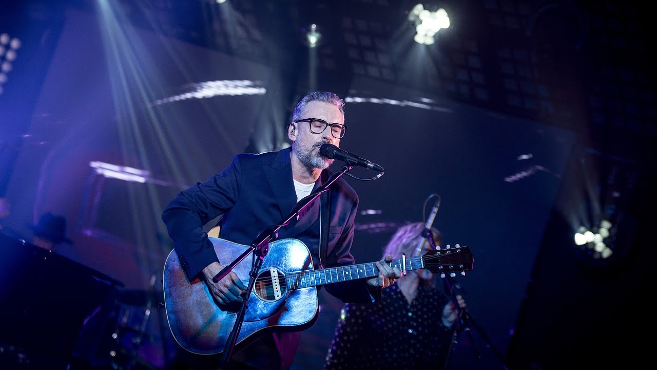 Brunori Sas - Canzone contro la paura 💖 (Radio Italia Live 11/04/2025)