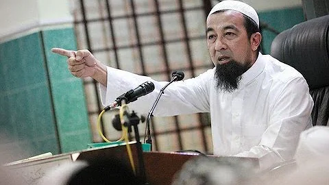 Ustaz Azhar Idrus - Hukum Meluahkan Perasaan Cinta