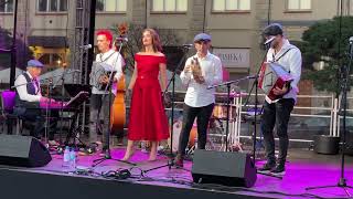 Joshua Edelman & Xabi Arakama & Lara Sagastizabal - Albistur Gure Trikitixa