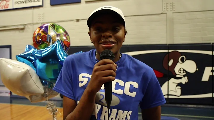 Tuesday's Flyer Minute -- Kayla Coleman signs