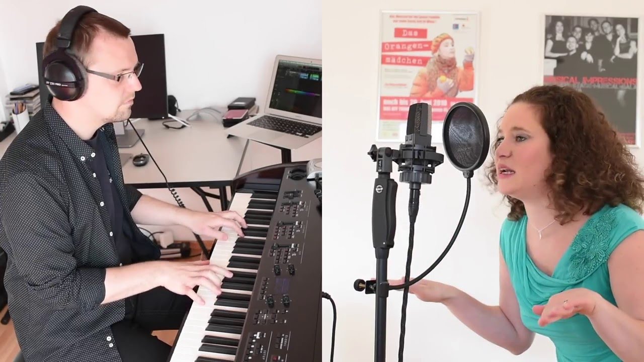 In Short (Julia Preglau & Ronald Sedlaczek)