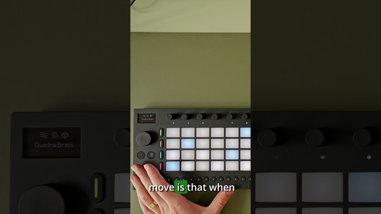 Just a piiiiiile of colors! 🤩  